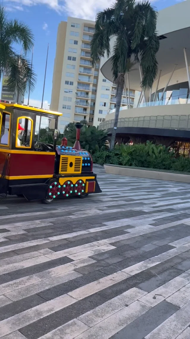 ¡Súbete al Tren de la Felicidad en Unicentro Neiva!, disfruta cada fin de semana de un recorrido mágico por solo:
1 recorrido: $10.000 | 2: $15.000 | 3: $20.000
¿Compras por $150.000? ¡Ganas un viaje gratis!
¡Vívelo con nosotros!
